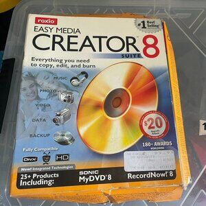 Roxio Easy Media Creator 8 Suite in original box packaging Win95/98/XP -REF 1751